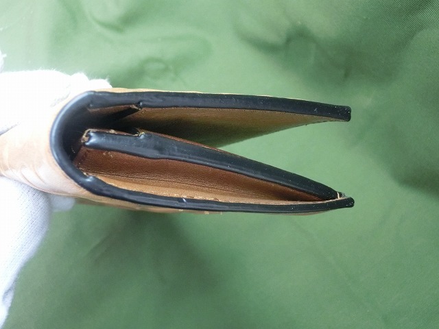 コーチ　ブレスト ポケット ウォレット シグネチャー エンボスド スポーツ カーフ レザー