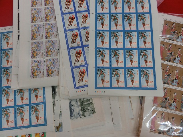 記念切手　20円  (10枚セット)