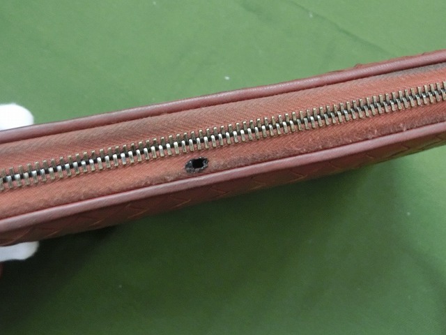 【良品】ボッテガヴェネタ 長財布(ラウンドファスナー)  イントレチャート ジップアラウンドウォレット