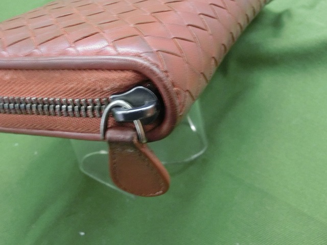 【良品】ボッテガヴェネタ 長財布(ラウンドファスナー)  イントレチャート ジップアラウンドウォレット