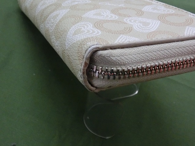 【良品】コーチ COACH 長財布 ウォレット ラウンドファスナー PVC オプアート ハート ロゴ ベージュ