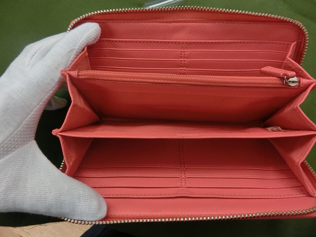 【良品】コーチ 長財布 財布 花柄 ベージュ ピンク レディース