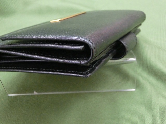 【美品】グッチ  二つ折り財布　ブラック
