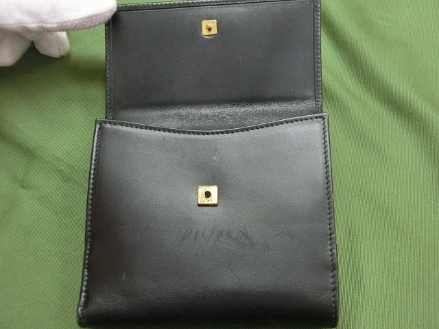【美品】グッチ  二つ折り財布　ブラック