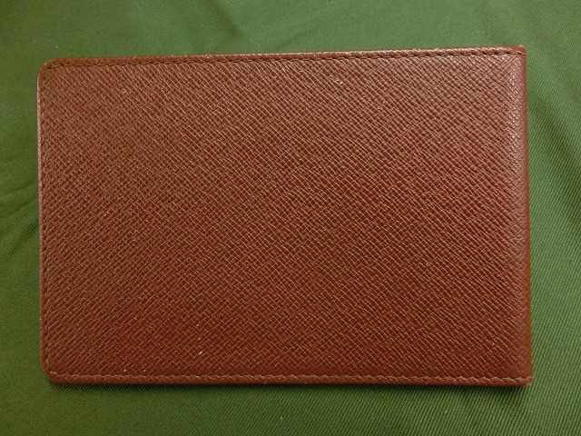 【美品】ルイヴィトン カードケース パスケース 定期入れ タイガ TAIGA 見開き  半透明窓つき 薄型
