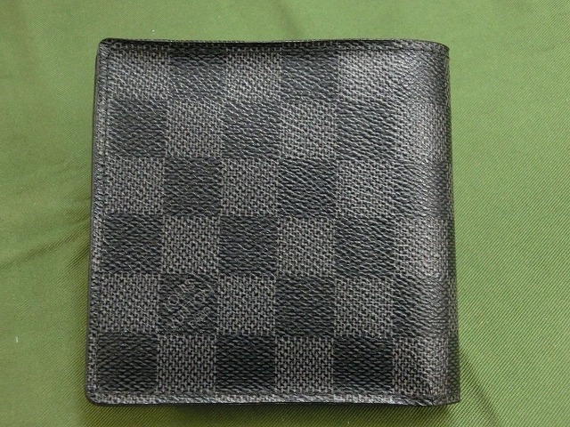 【極美品】ルイヴィトン ダミエ グラフィット ポルトフォイユマルコ N62664  二つ折り財布