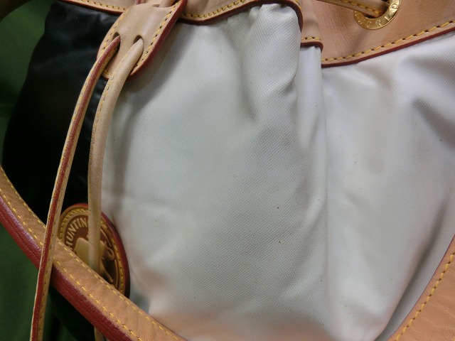 【良品】ハンティングワールド 巾着ショルダー サークルロゴ レザー ネイビー