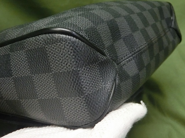 　【極美品】ルイヴィトン ディストリクトPM ショルダーバッグ ダミエ・グラフィット N41260