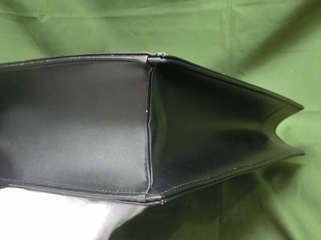 【極美品】ルイヴィトン エピ オンブル 黒 M52102  エピレザー ハンドバッグ