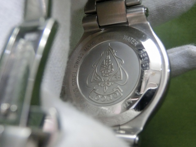 【極美品】グッチ 9040M メンズ SS 腕時計 クオーツ