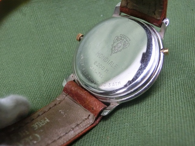 【美品】グッチ 8200M デイト GMT クォーツ メンズ