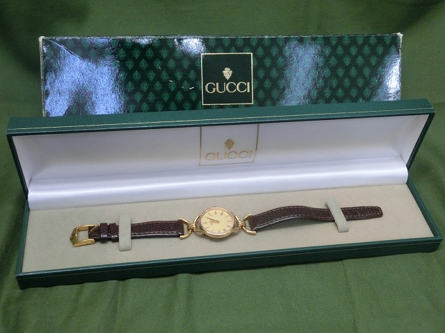 【美品】グッチ  レディース 6000.2.L 2針 クォーツ 腕時計 ゴールド