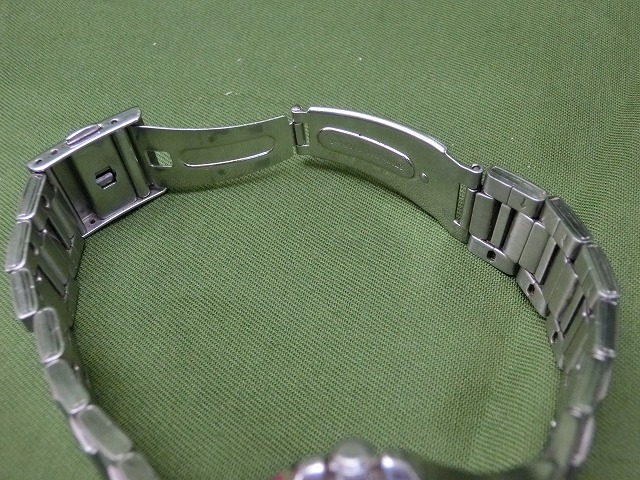 【美品】セイコー ソーラー デイト SS 黒文字盤 QZ クォーツ メンズ 腕時計 V147-0AR0